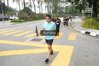 Runner Photo 4253579