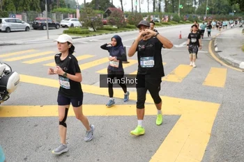 Runner Photo 4253592