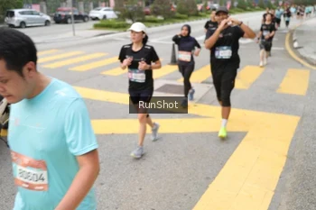 Runner Photo 4253596