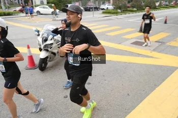 Runner Photo 4253603