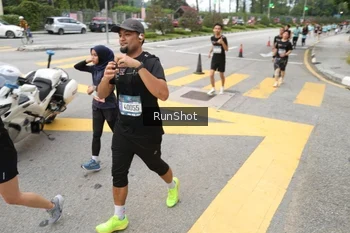 Runner Photo 4253611