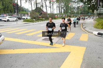 Runner Photo 4253623