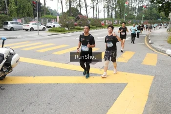 Runner Photo 4253625