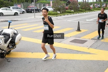 Runner Photo 4253626
