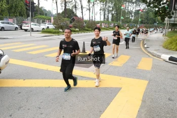 Runner Photo 4253629