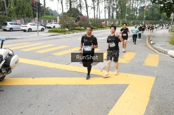 Runner Photo 4253634