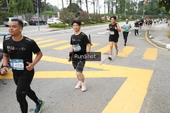Runner Photo 4253636