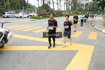 Runner Photo 4253638