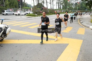 Runner Photo 4253639