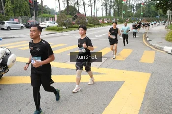 Runner Photo 4253642