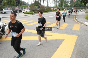 Runner Photo 4253643