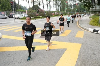 Runner Photo 4253644