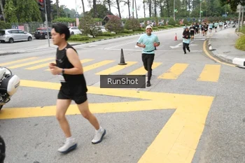 Runner Photo 4253648