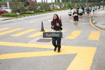 Runner Photo 4253669