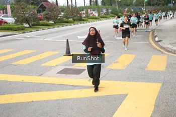 Runner Photo 4253671