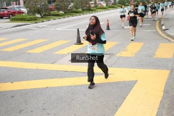 Runner Photo 4253674