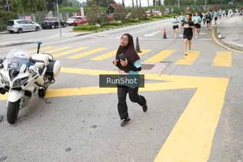 Runner Photo 4253675