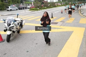 Runner Photo 4253677