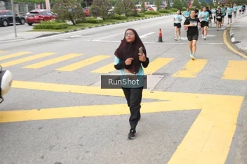 Runner Photo 4253680