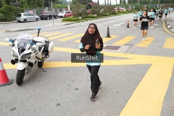 Runner Photo 4253684