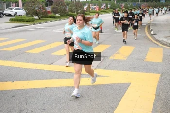Runner Photo 4253715