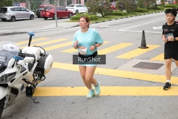 Runner Photo 4253720