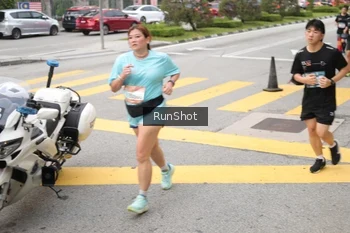 Runner Photo 4253724