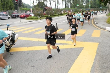 Runner Photo 4253729