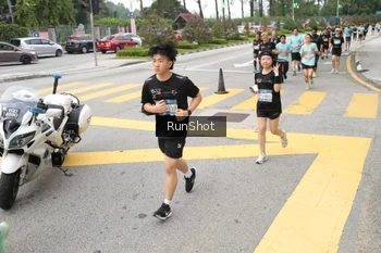 Runner Photo 4253734