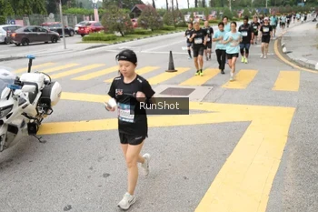 Runner Photo 4253741