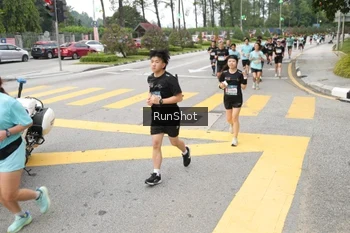 Runner Photo 4253742