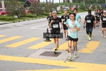 Runner Photo 4253745