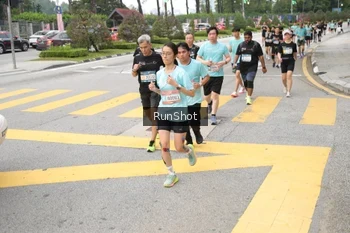Runner Photo 4253756