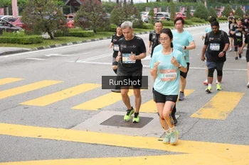 Runner Photo 4253757