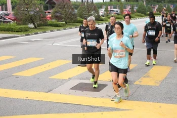 Runner Photo 4253758