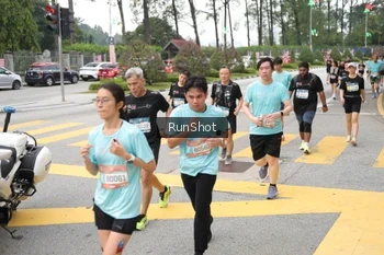 Runner Photo 4253759