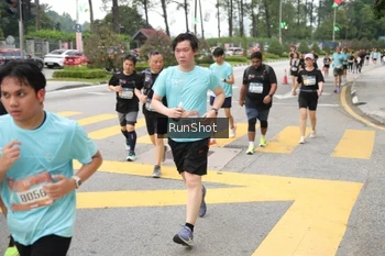 Runner Photo 4253771