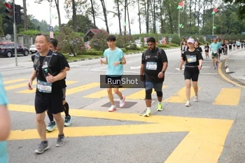 Runner Photo 4253774