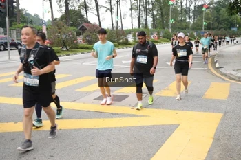 Runner Photo 4253776