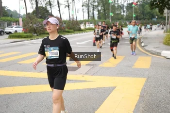 Runner Photo 4253786