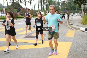 Runner Photo 4253792