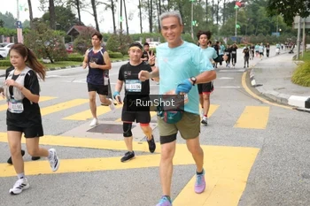 Runner Photo 4253795