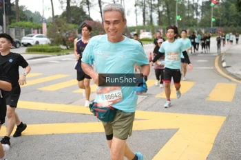 Runner Photo 4253800