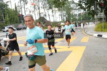 Runner Photo 4253808