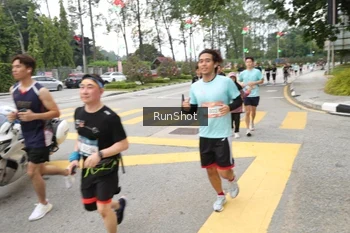 Runner Photo 4253816