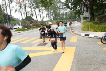 Runner Photo 4253819