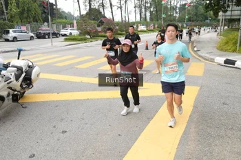 Runner Photo 4253825