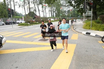 Runner Photo 4253827