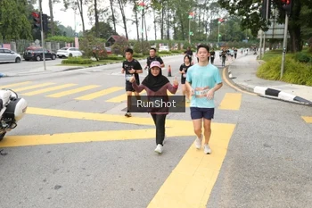 Runner Photo 4253828