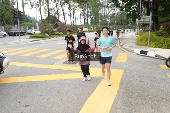 Runner Photo 4253831